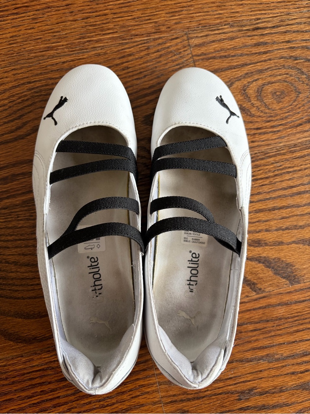 PUMA Speedcat White Ballet Flats with Black Straps - size 7